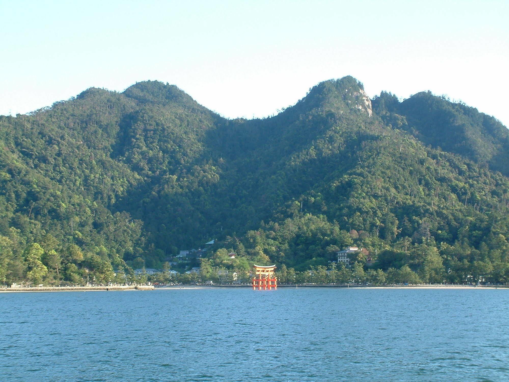 Miyajima Hotel Makoto Itsukushima Exterior foto